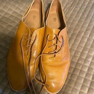 Frye 8.5 Oxfords